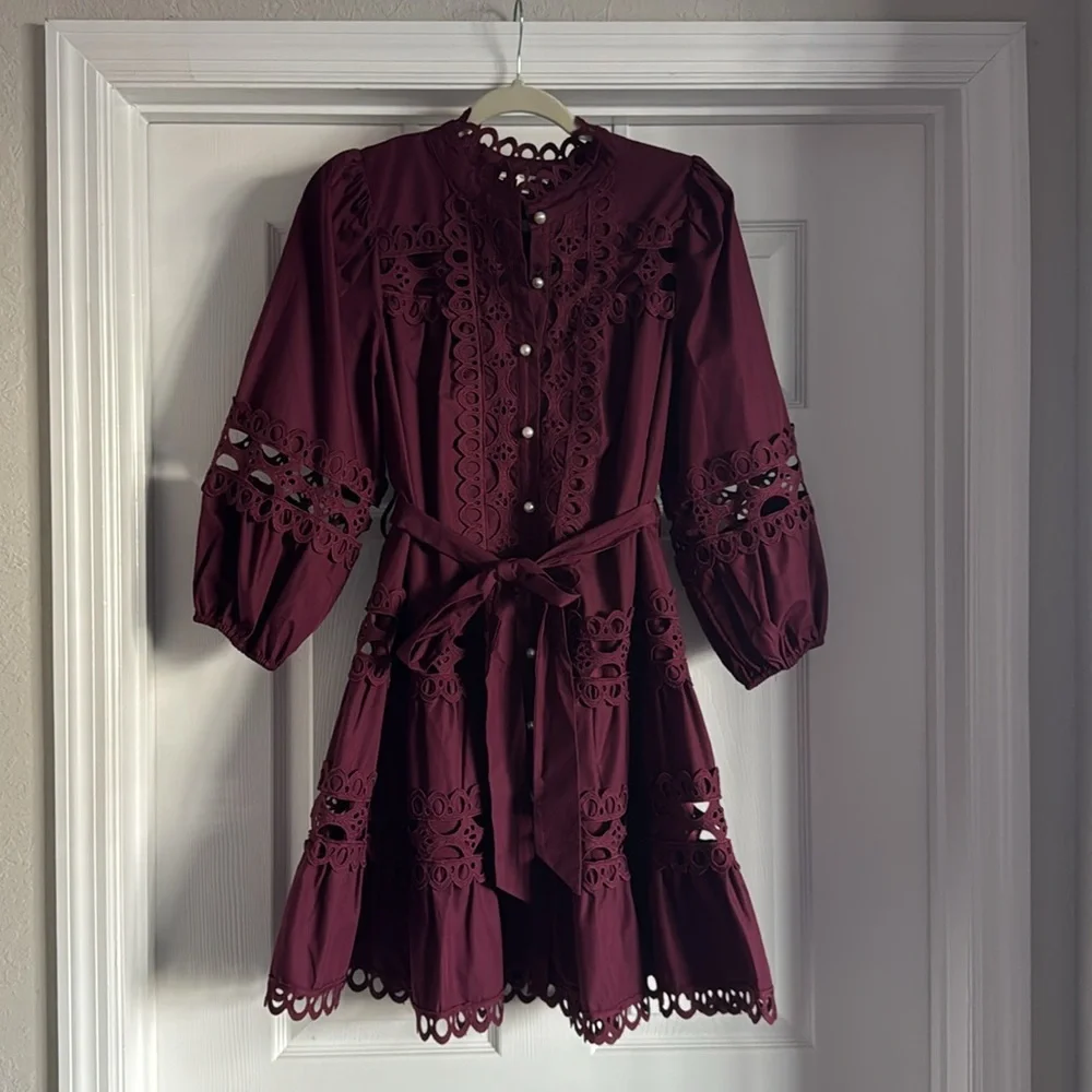 FAR FROM OVER 100% COTTON PLUM EYELET MINI DRESS Entro Size Medium - Picture 2 of 5